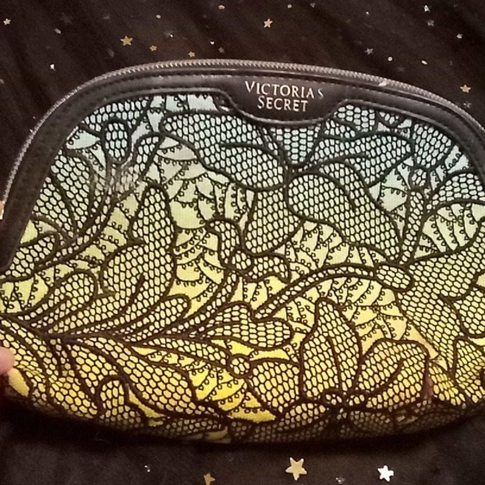 Make up purse
